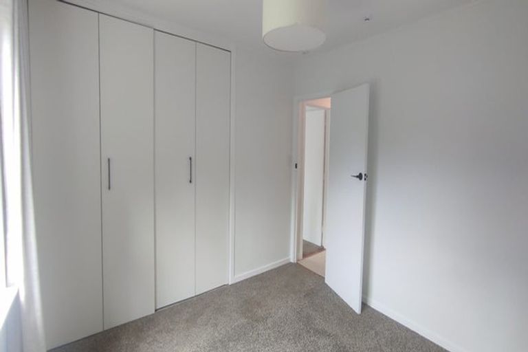 Photo of property in 3/4 Birchfield Road, Hauraki, Auckland, 0622