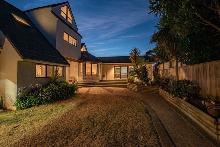 Photo of property in 163 Rosetta Road, Raumati South, Paraparaumu, 5032