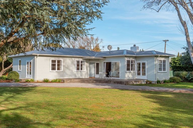 Photo of property in 75 Park Road, Carterton, 5713