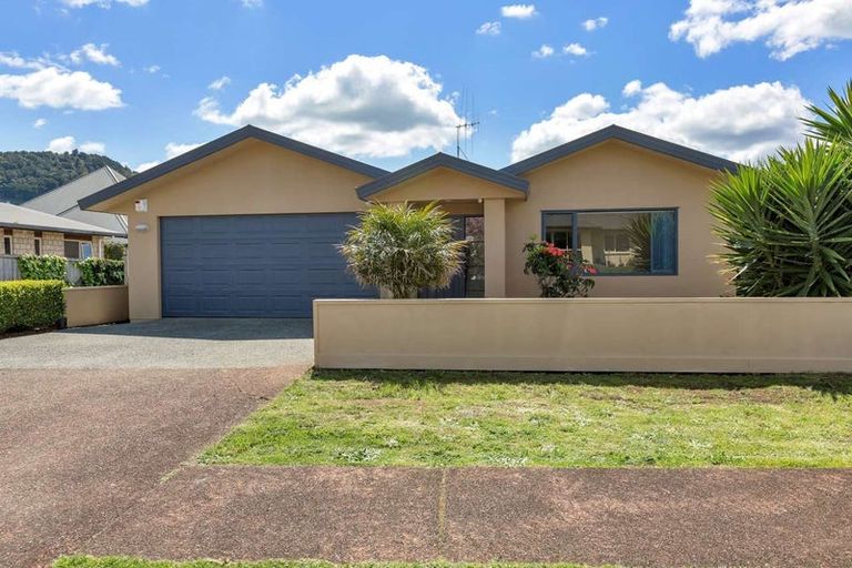 Photo of property in 15a Chatsfield Place, Te Kamo, Whangarei, 0112