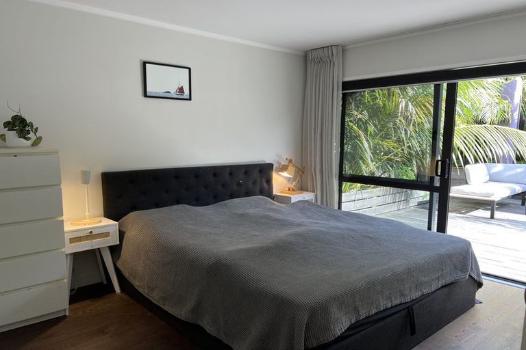 Photo of property in 1/8 Commodore Parry Road, Castor Bay, Auckland, 0620