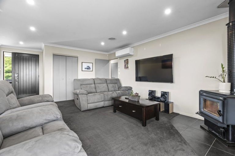 Photo of property in 198 Waikite Road, Welcome Bay, Tauranga, 3175