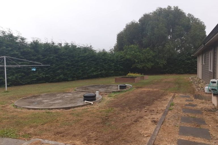 Photo of property in 75 Waikawa Beach Road, Manakau, Levin, 5573