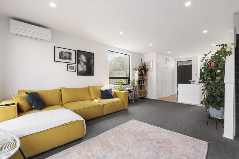 Photo of property in 4b Mamari Street, Rongotai, Wellington, 6022