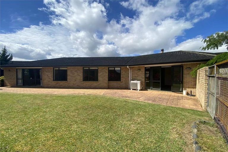 Photo of property in 46 Glenross Drive, Wattle Downs, Auckland, 2103