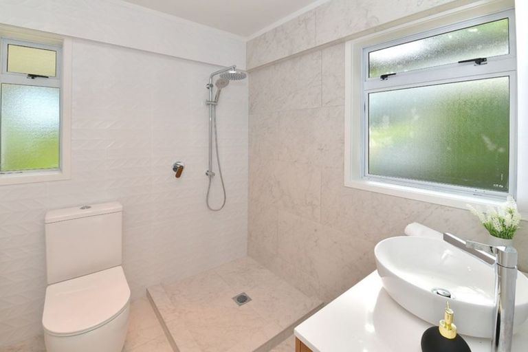 Photo of property in 153 Kowhai Road, Mairangi Bay, Auckland, 0630