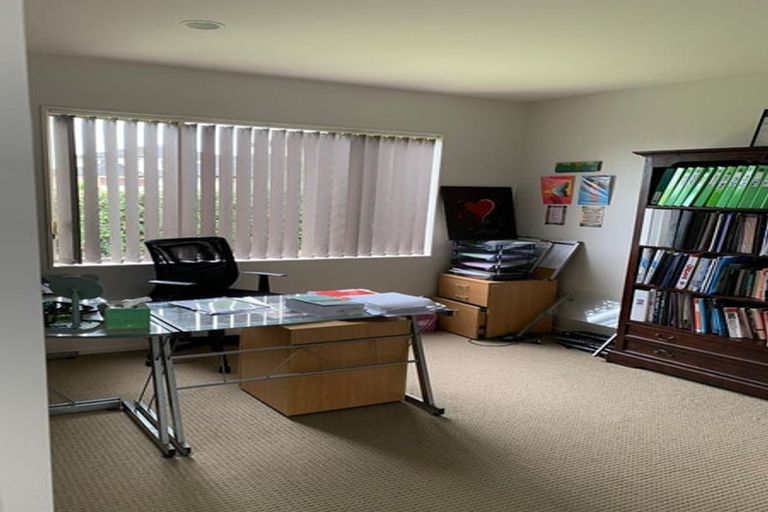 Photo of property in 114a Jeffs Road, Flat Bush, Auckland, 2016