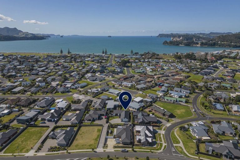 Photo of property in 128 Kupe Drive, Whitianga, 3510