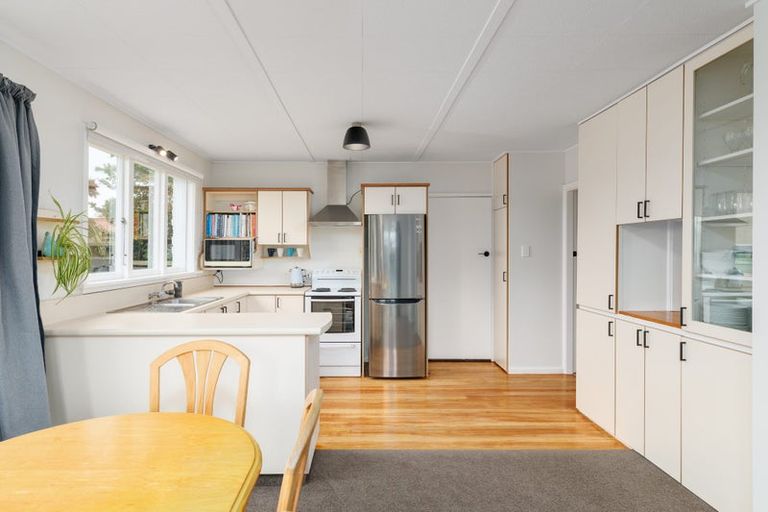 Photo of property in 114 Mooray Avenue, Bishopdale, Christchurch, 8053