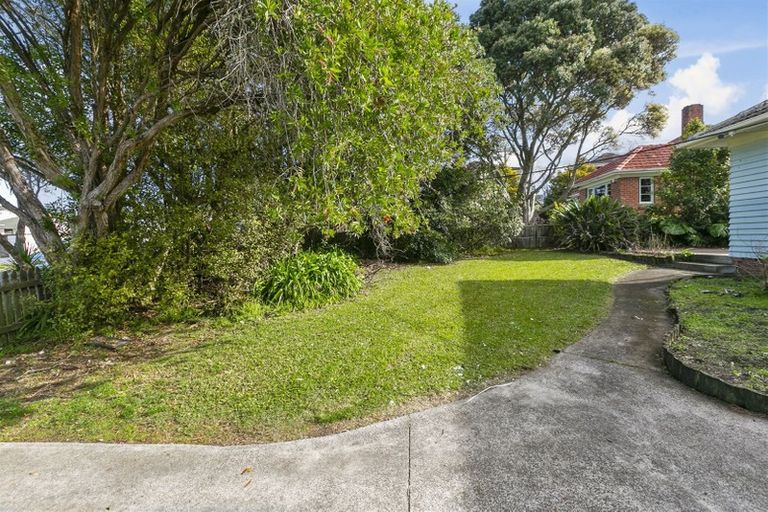 Photo of property in 14 Akehurst Avenue, New Lynn, Auckland, 0600