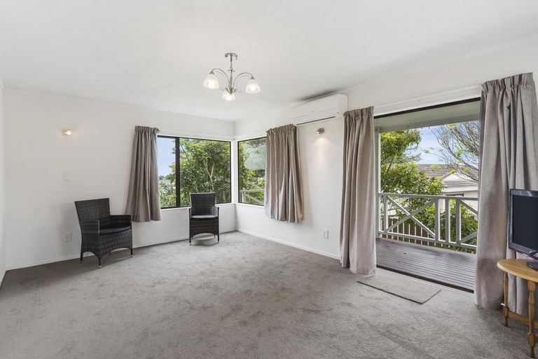 Photo of property in 23 Crail Court, Totara Heights, Auckland, 2105