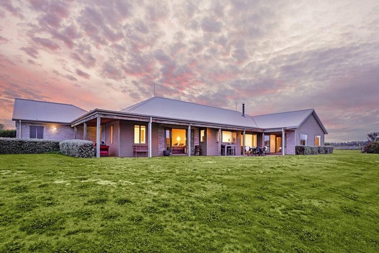 Photo of property in 318 Broad Road, Sefton, 7477