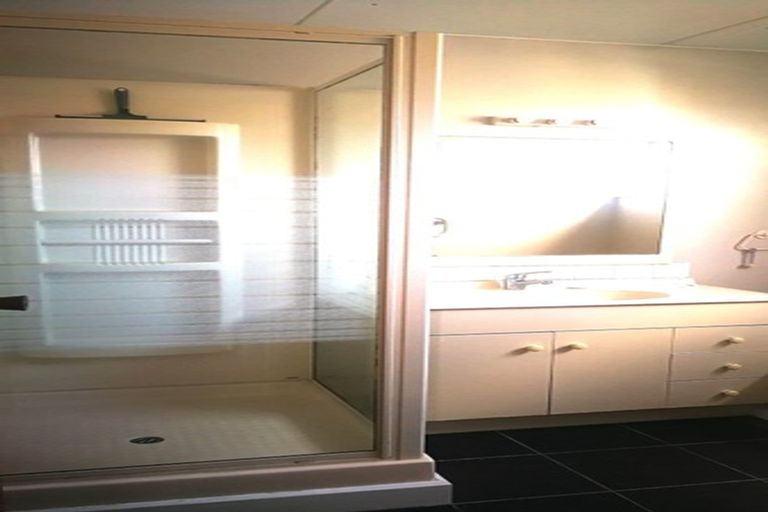 Photo of property in 5 Annell Place, Burnside, Christchurch, 8053