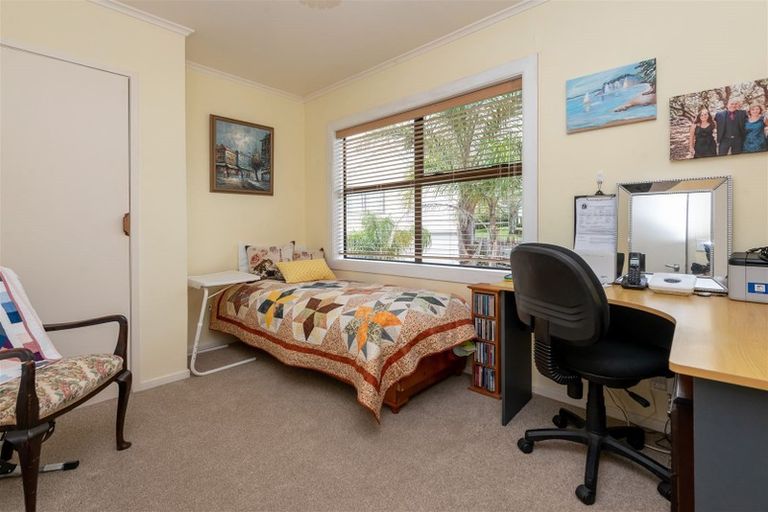 Photo of property in 1/16 Gills Road, Bucklands Beach, Auckland, 2014