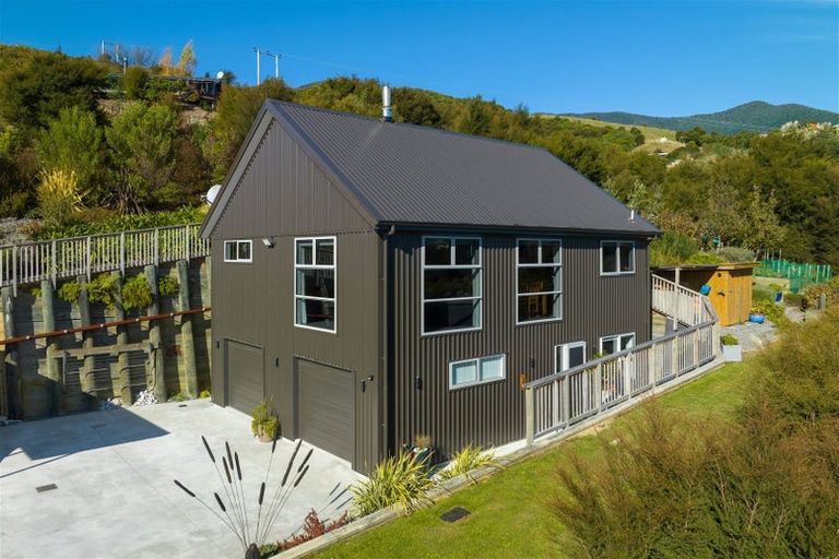 Photo of property in 49 Boons Valley Road, Waikawa, Picton, 7220