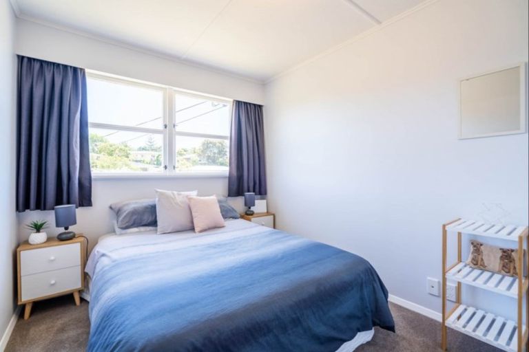 Property details for 104 Tilley Road, Paekakariki, 5034