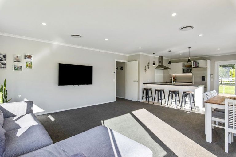 Photo of property in 105 Peka Peka Road, Peka Peka, Waikanae, 5391