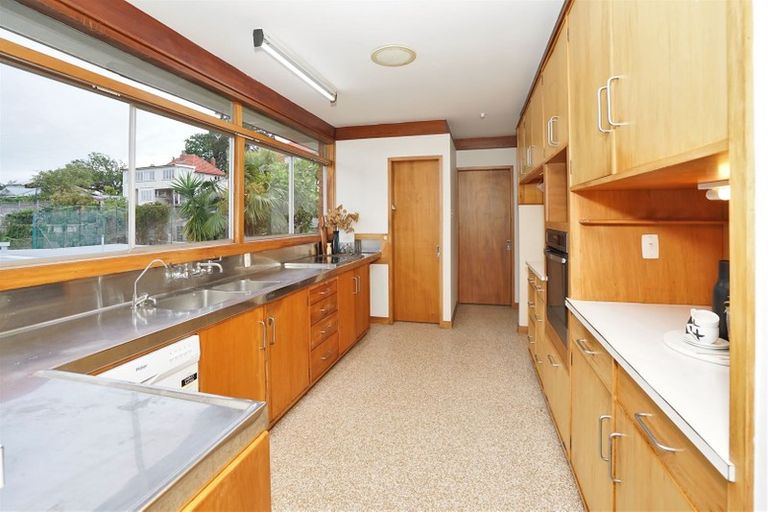 Photo of property in 94 Lake Crescent, Hamilton Lake, Hamilton, 3204