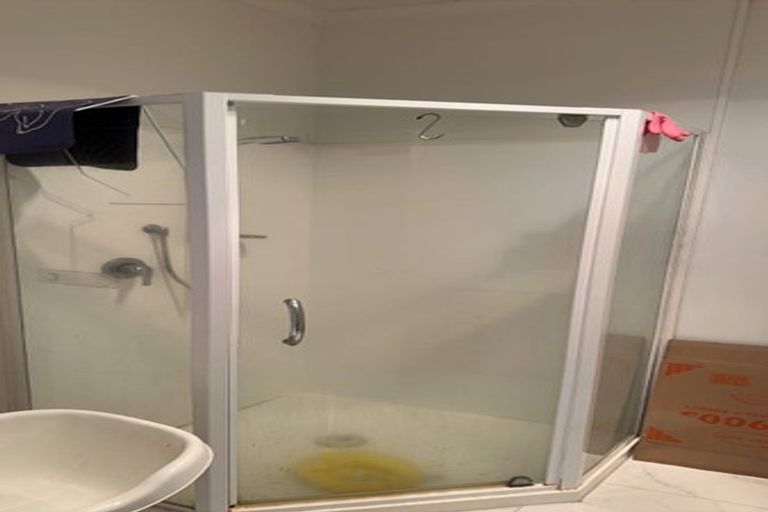 Photo of property in 20 Rosandich Drive, Sunnyvale, Auckland, 0612