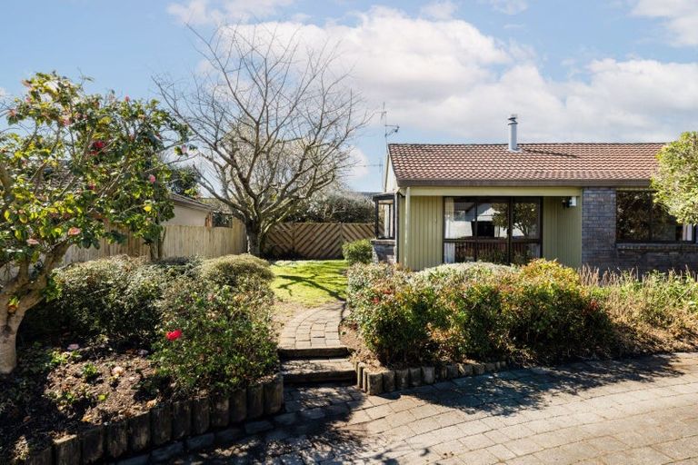 Photo of property in 68 Chedworth Avenue, Chedworth, Hamilton, 3210