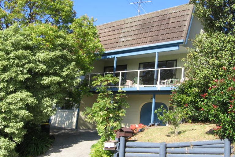 Photo of property in 36 Lingham Crescent, Torbay, Auckland, 0630