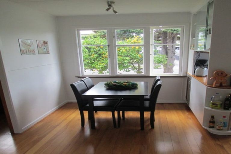 Photo of property in 59a Parkland Crescent, Terrace End, Palmerston North, 4410