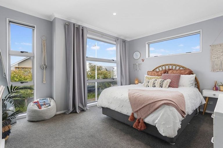 Photo of property in 2 Station Street, Hobsonville, Auckland, 0616