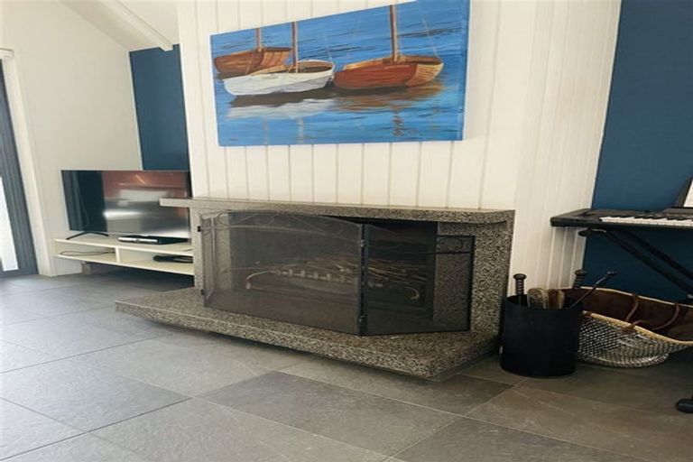 Photo of property in 1 Park Rise, Mangawhai Heads, Mangawhai, 0505