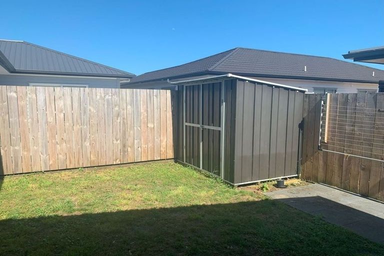 Photo of property in 18 Harore Road, Takanini, 2112