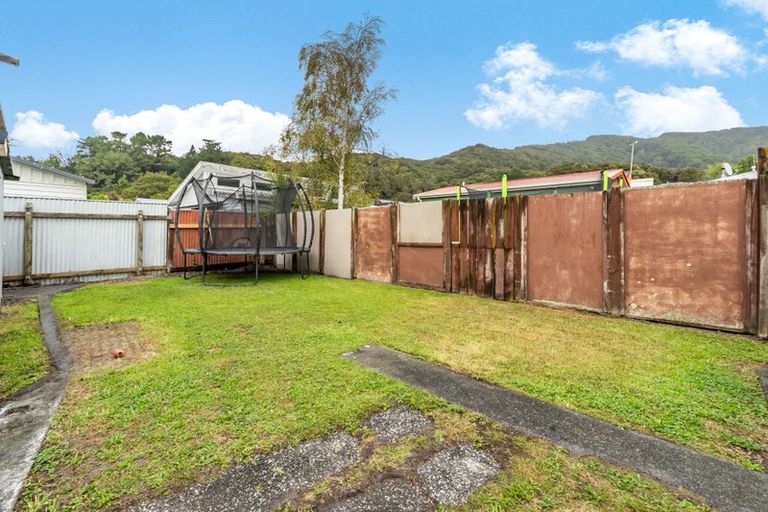 Photo of property in 5a Maire Street, Wainuiomata, Lower Hutt, 5014