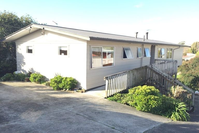 Photo of property in 189 Rangatira Road, Beach Haven, Auckland, 0626