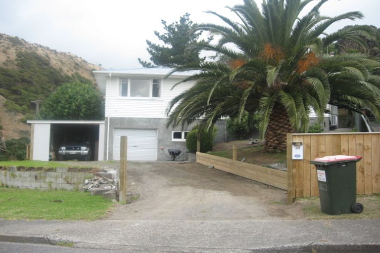 Photo of property in 24 Tarawa Street, Paekakariki, 5034