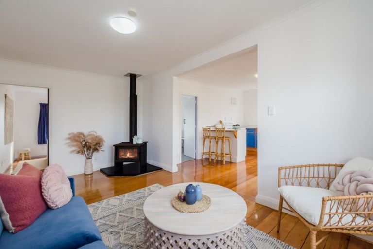 Photo of property in 6 Brendan Drive, Te Horo Beach, Otaki, 5581