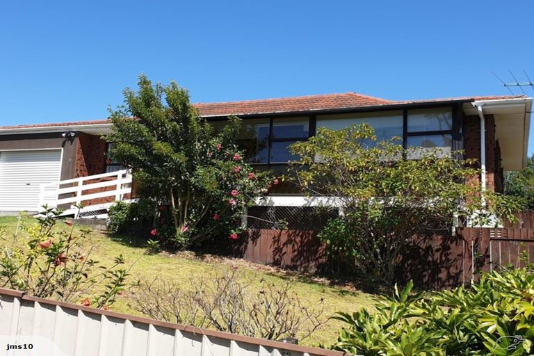 Photo of property in 2/87 Cook Street, Howick, Auckland, 2014