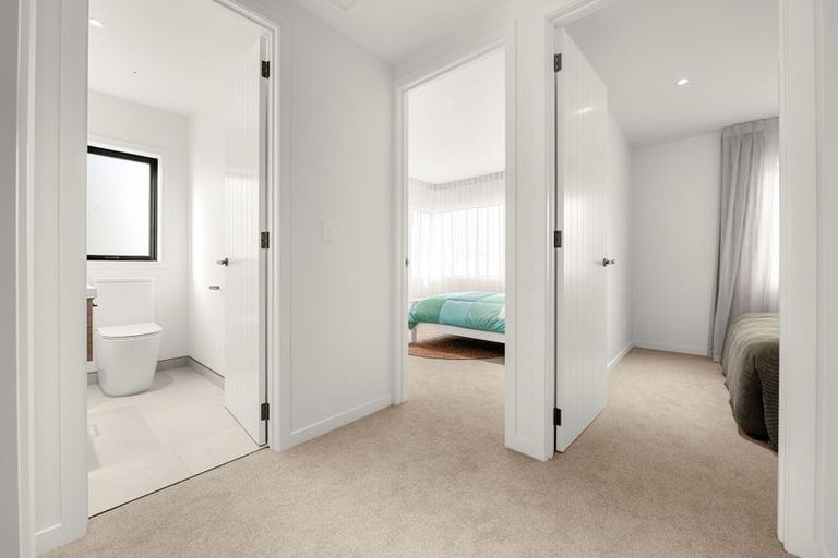 Photo of property in 33 Kauri Point Drive, Rototuna North, Hamilton, 3210