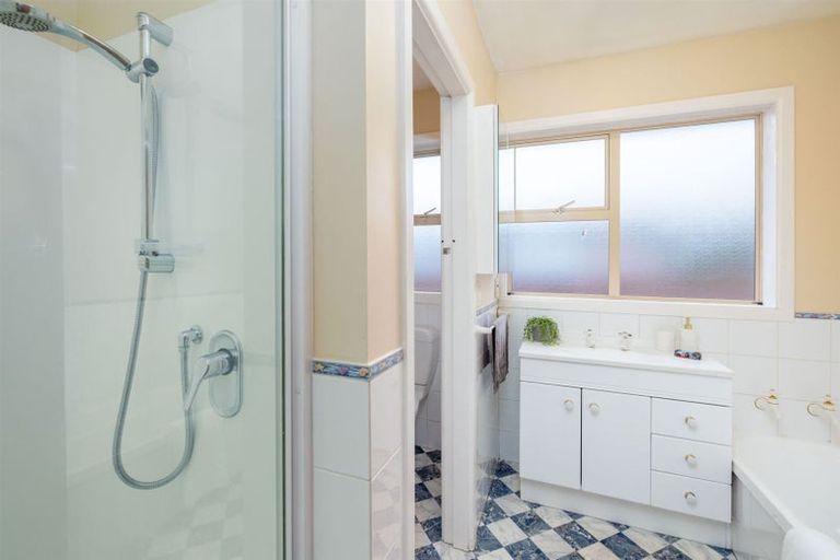 Photo of property in 34 Norrie Street, Redwood, Christchurch, 8051