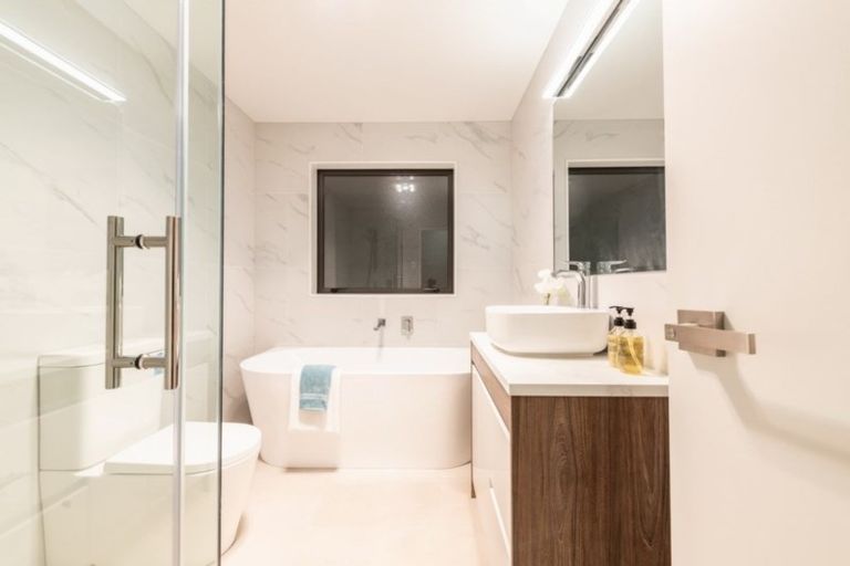 Photo of property in 58 Lime Hill Rise, Flat Bush, Auckland, 2019