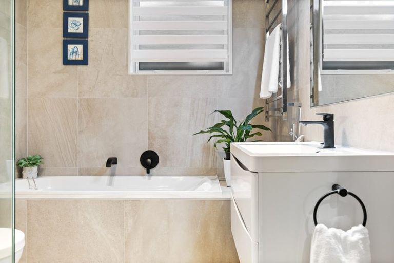 Photo of property in 21 Flavell Drive, Orewa, 0931