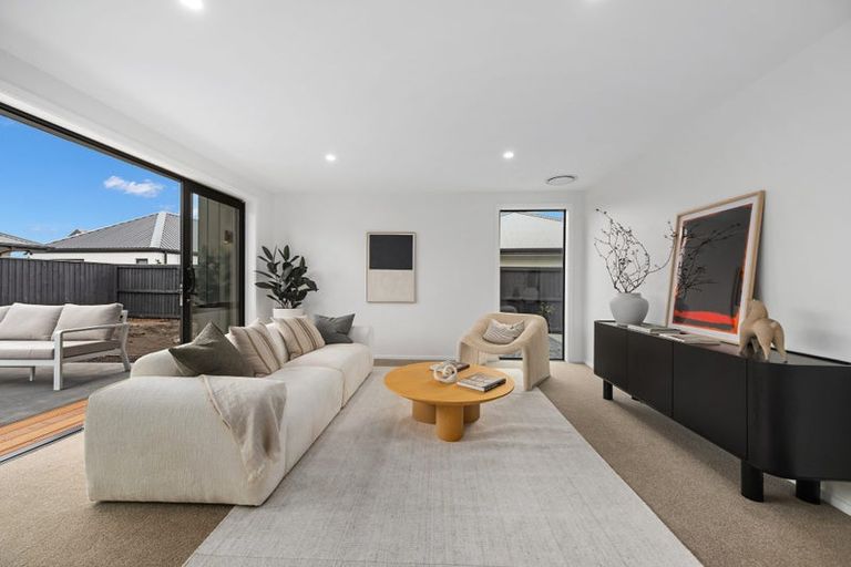 Photo of property in 55 River Stone Drive, Halswell, Christchurch, 8025