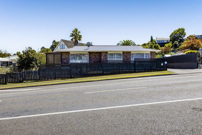 Photo of property in 46 Cumberland Street, Merrilands, New Plymouth, 4312
