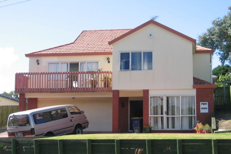 Photo of property in 1/32 Kohekohe Street, New Lynn, Auckland, 0600