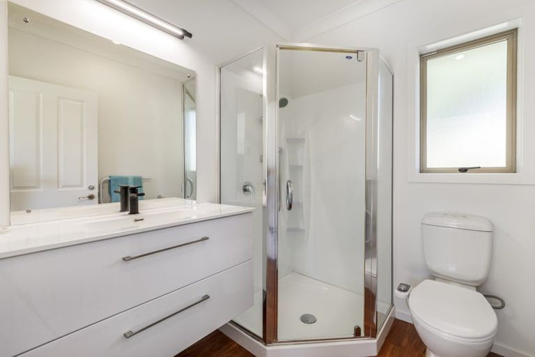 Photo of property in 15 Solway Avenue, Ilam, Christchurch, 8041