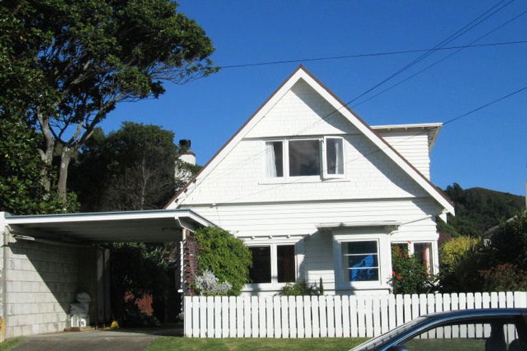 Photo of property in 11 Kauri Street, Eastbourne, Lower Hutt, 5013