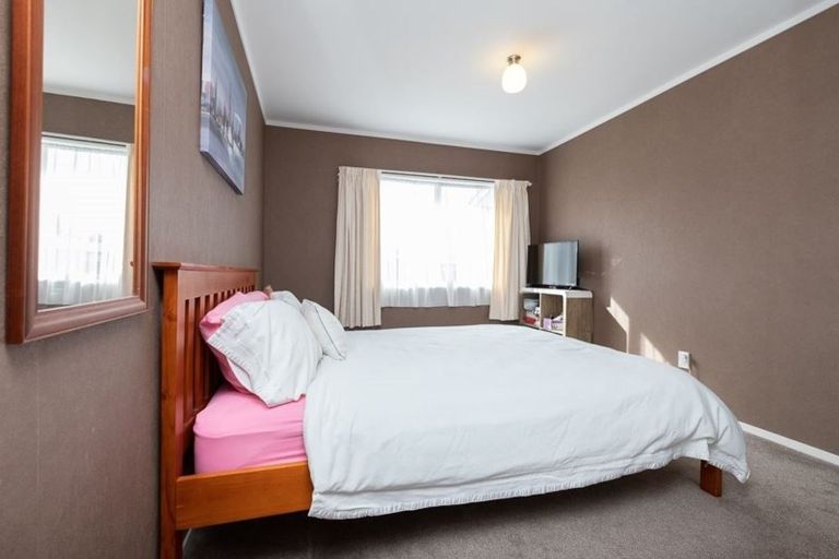 Photo of property in 13b Livingstone Avenue, Nawton, Hamilton, 3200