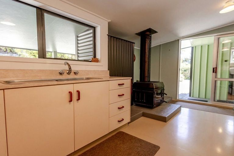 Photo of property in 1294 Lake Kaniere Road, Lake Kaniere, Kokatahi, 7881