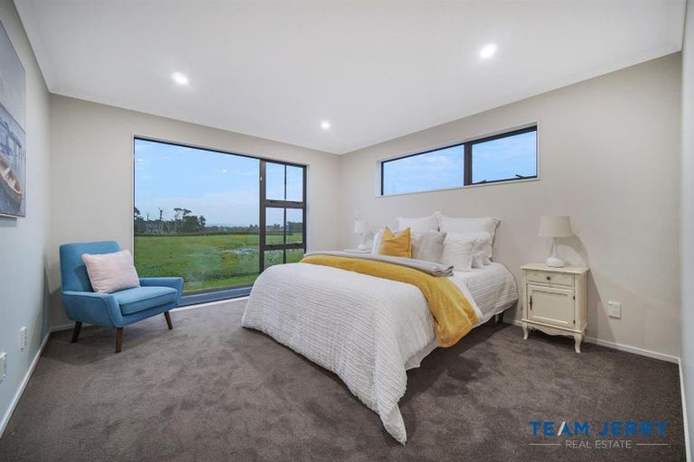 Photo of property in 83 Clarks Beach Road, Clarks Beach, 2122