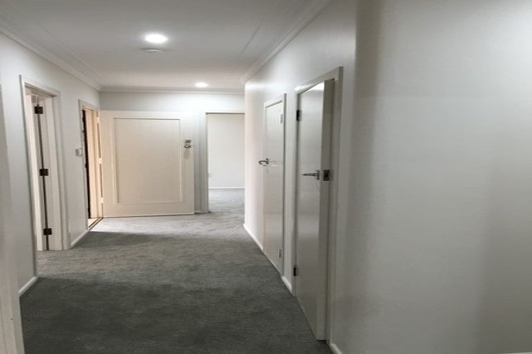 Photo of property in 39 Earlsworth Road, Mangere East, Auckland, 2024