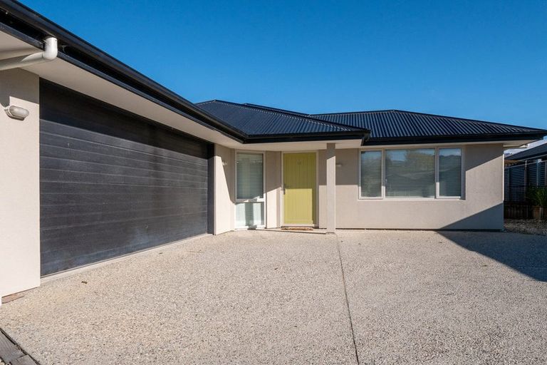 Photo of property in 28 Woodstock Road, Lower Shotover, Queenstown, 9304