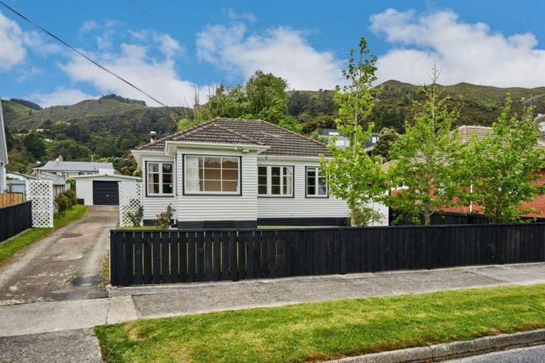 Photo of property in 11 Toomath Street, Naenae, Lower Hutt, 5011