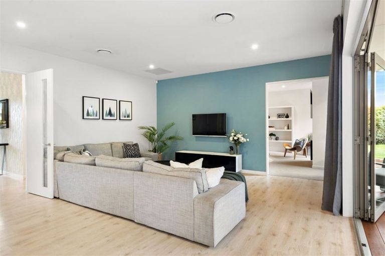 Photo of property in 5 Archrob Avenue, Prebbleton, 7604